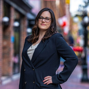 Dana-1000×1000-Full